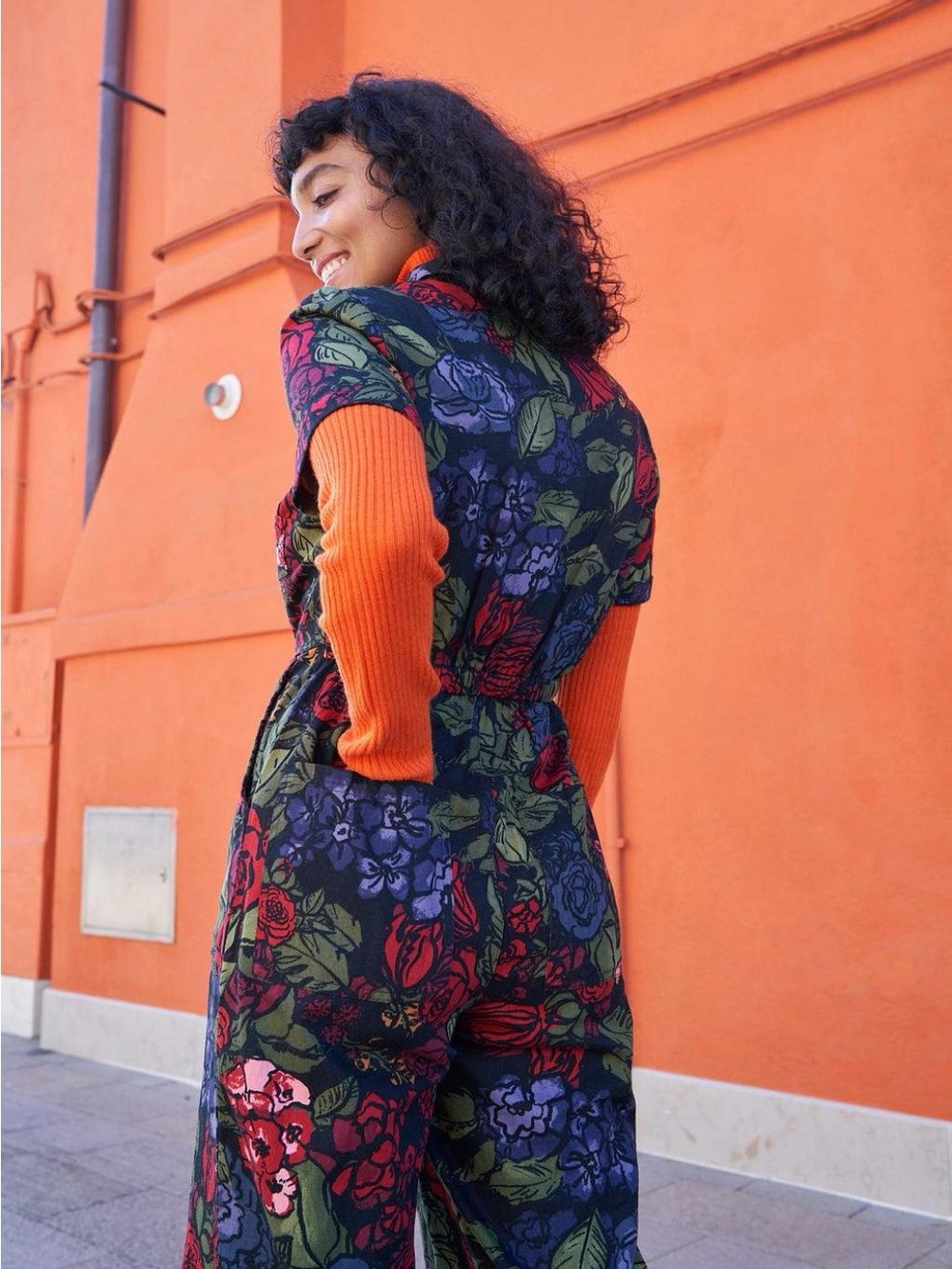Lucy & Yak Floral Print Short-Sleeve Jumpsuit in Multi - Size 18 - Picture 3 of 14